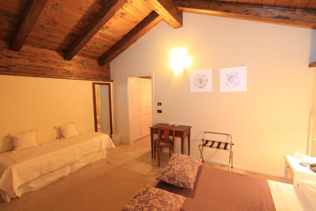 Albergo Della Ceramica Villanova Mondovì Szoba fotó