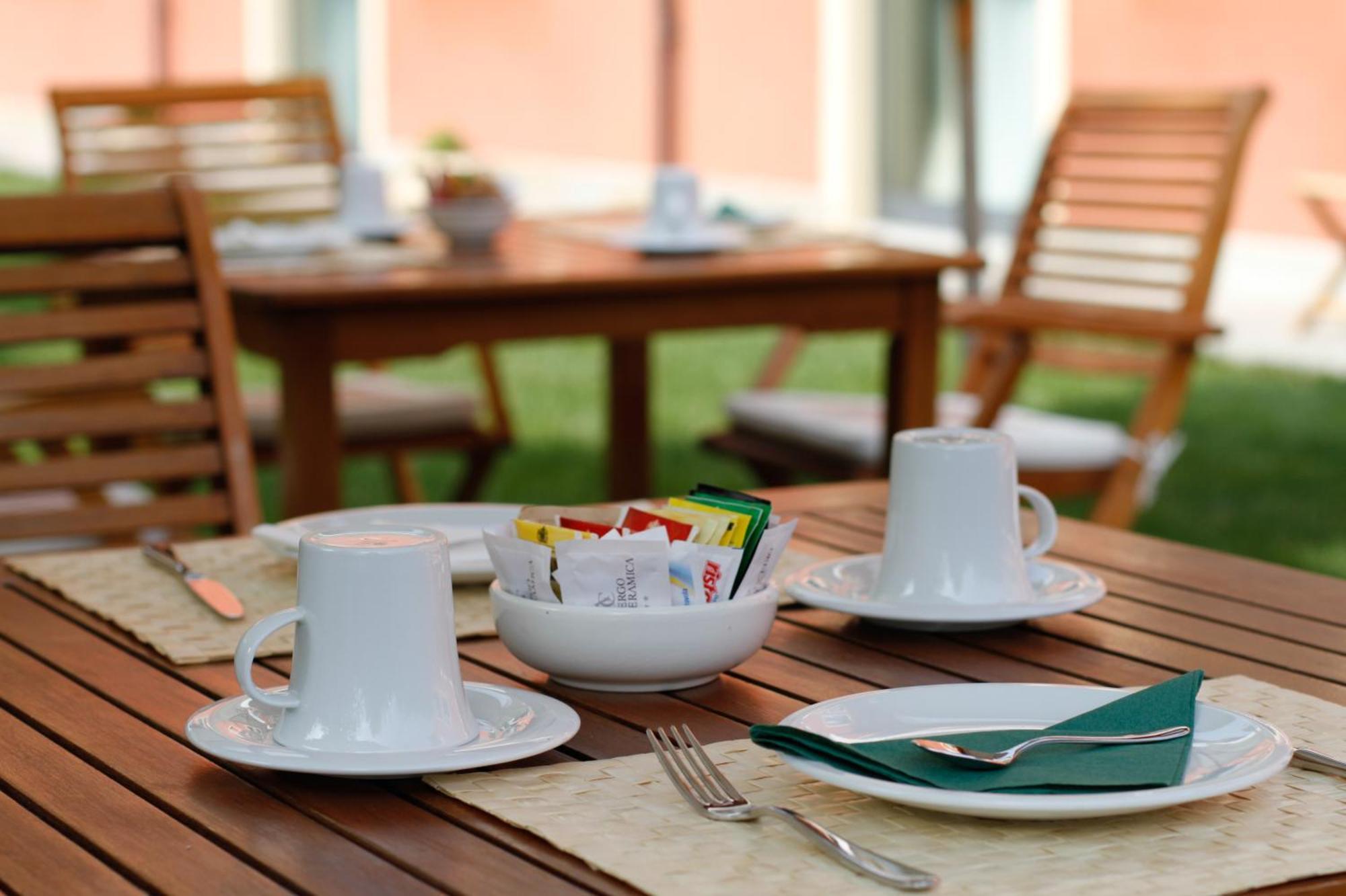 Albergo Della Ceramica Villanova Mondovì Kültér fotó