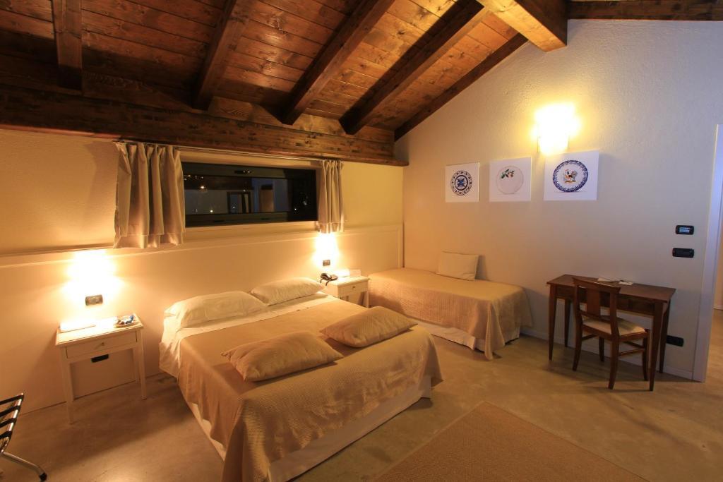 Albergo Della Ceramica Villanova Mondovì Kültér fotó