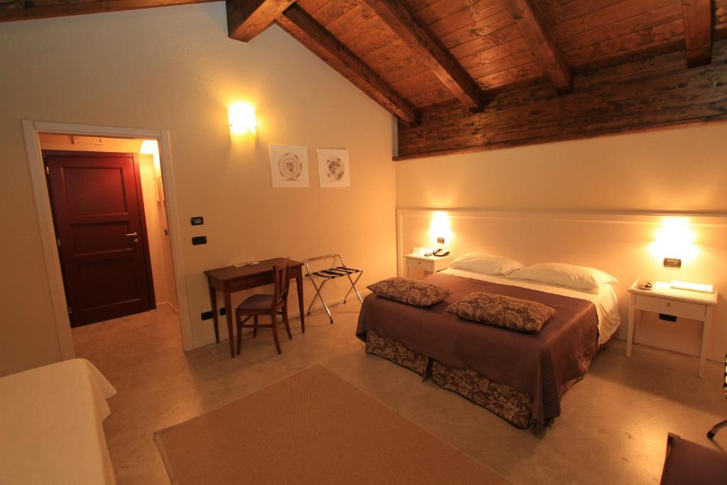 Albergo Della Ceramica Villanova Mondovì Kültér fotó